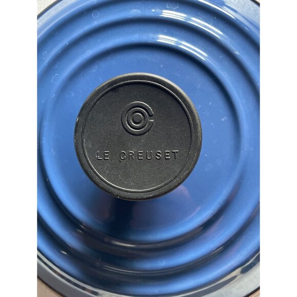 Le Creuset Blue Cast Iron Lid With Black Knob For Dutch Oven 30cm Diameter - Picture 2 of 10